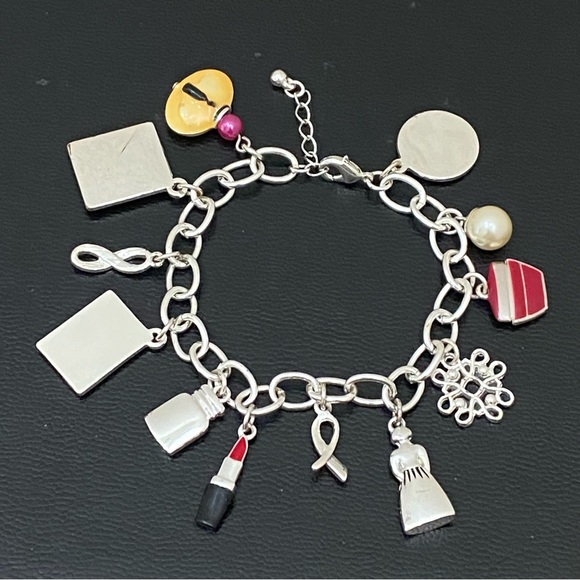 2011 AVON 125th Anniversary Enameled 12-Charm Bracelet 40.1g - Picture 10 of 16